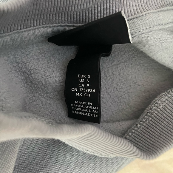 blue-grey crewneck sweatshirt - Picture 3 of 3